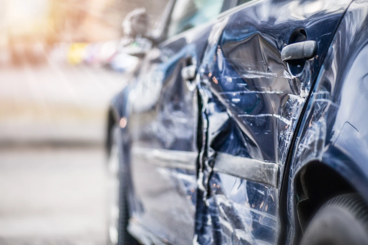 Who Is At Fault For A Sideswipe Accident?