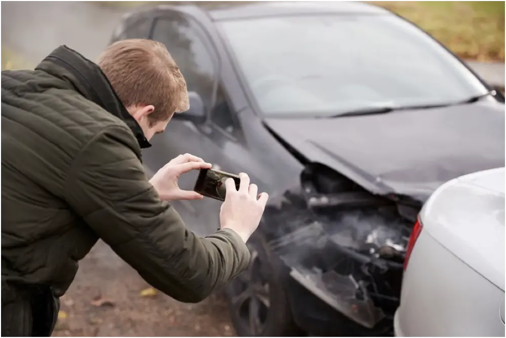 Tips For Taking Good Photos After An Accident