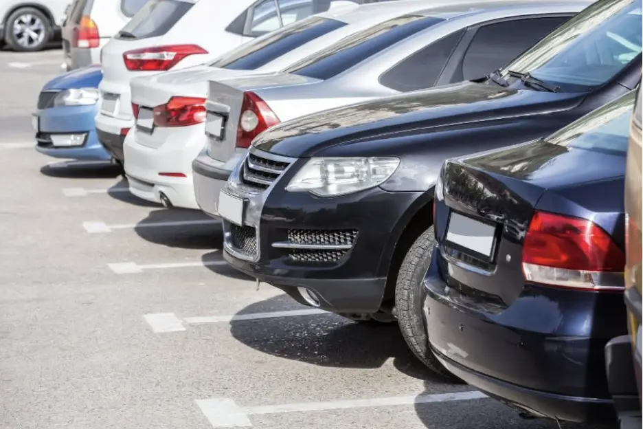 How To Handle A Parking Lot Crash